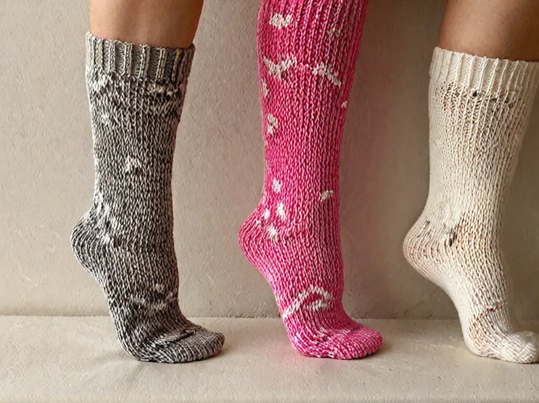 Sélections de modèles de chaussettes au tricot pour débutants